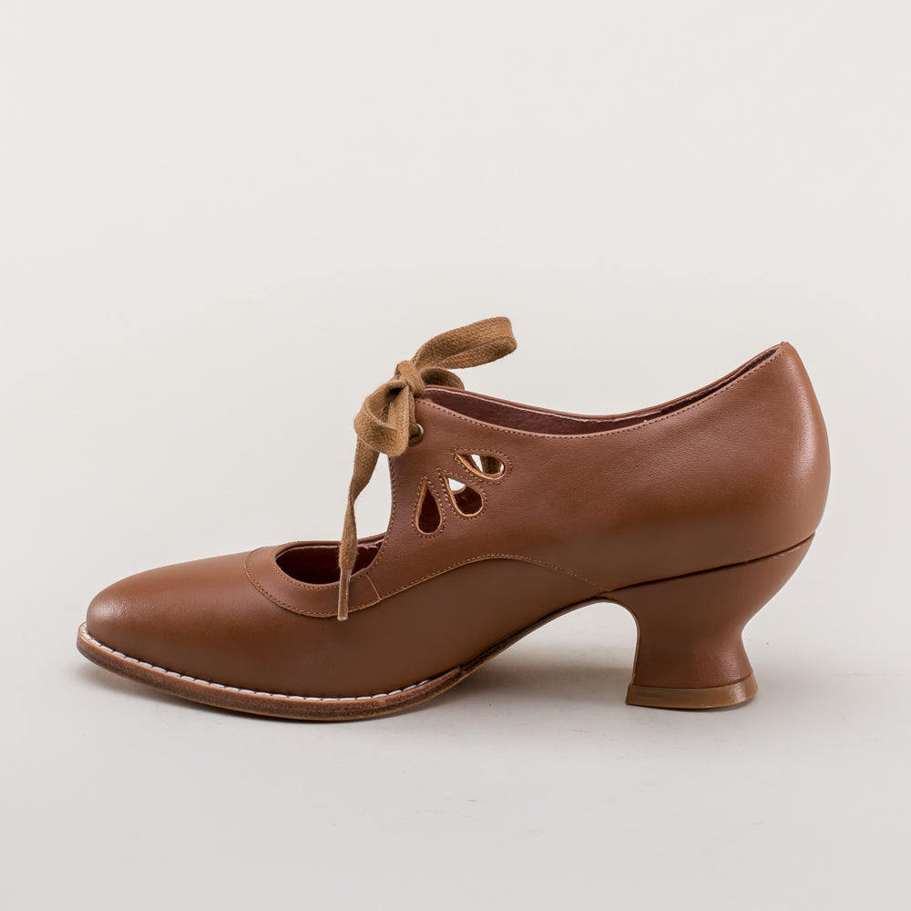 Gibson Edwardian Leather Shoes (Tan)